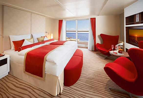 Hapag Lloyd MS Europa Spa Suite New.jpg